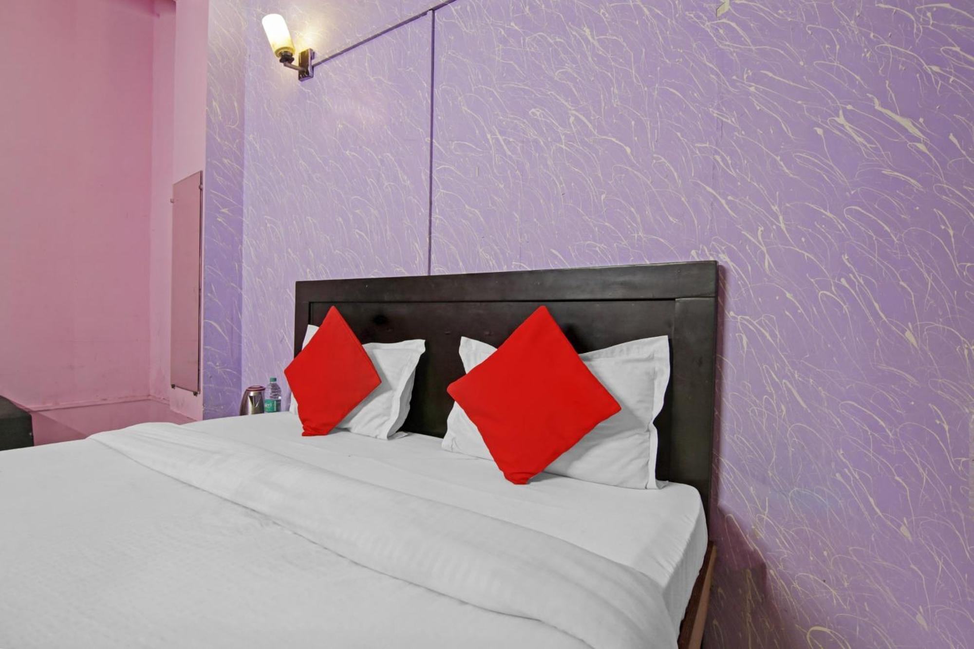 נוידה Hotel O Glorious Stayz מראה חיצוני תמונה