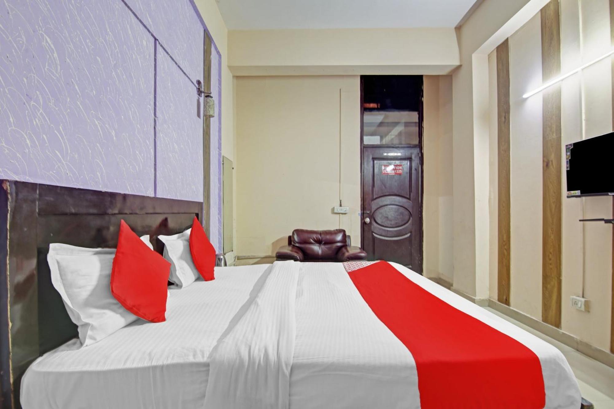 נוידה Hotel O Glorious Stayz מראה חיצוני תמונה