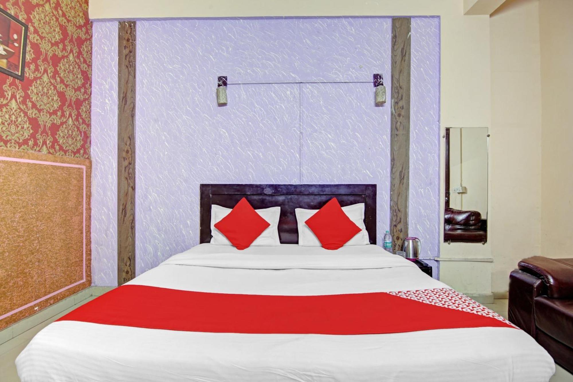 נוידה Hotel O Glorious Stayz מראה חיצוני תמונה